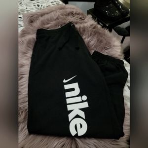 Nike Sweatpants
